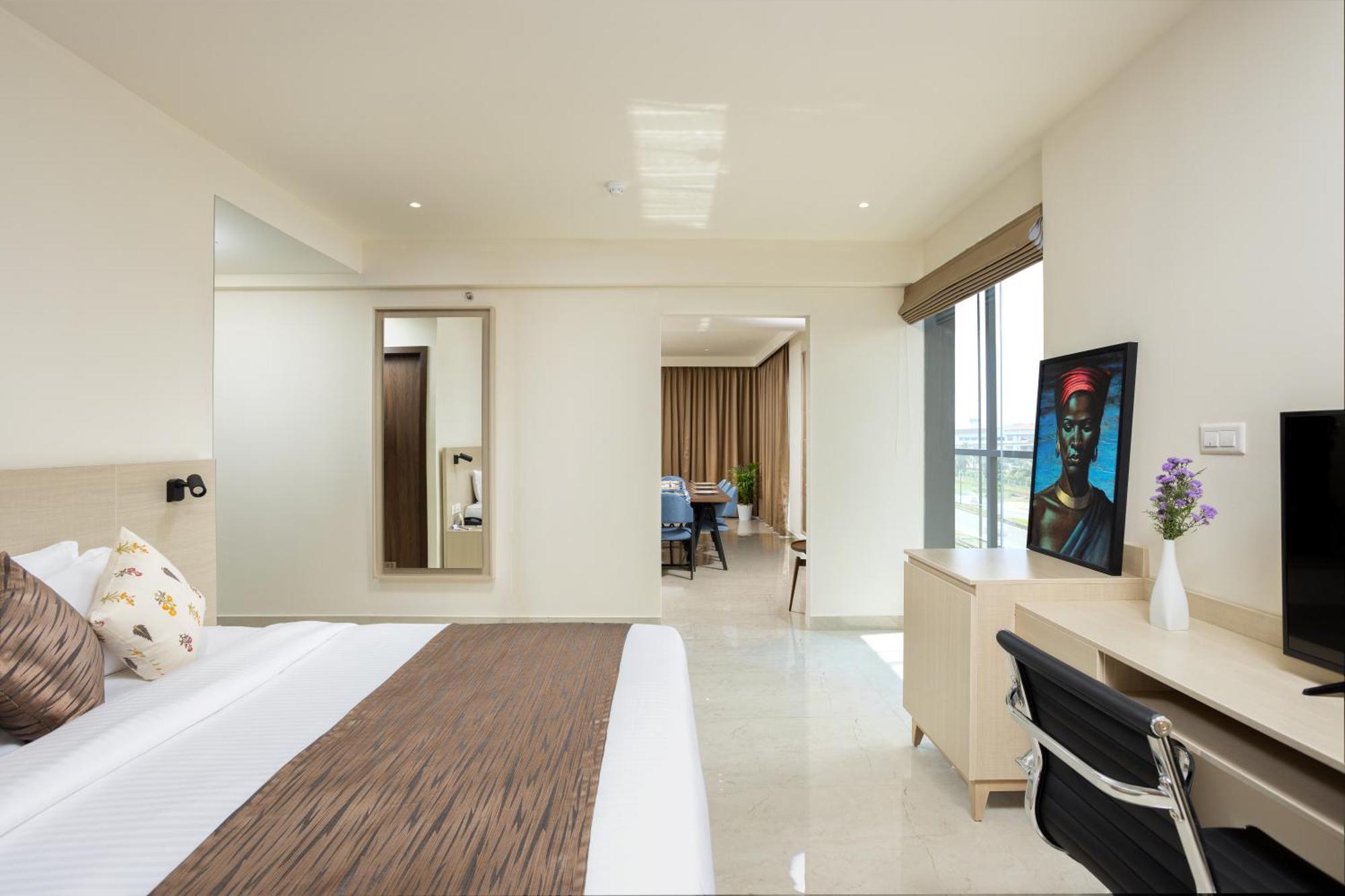 Presidency Airport Hotel Kochi エクステリア 写真