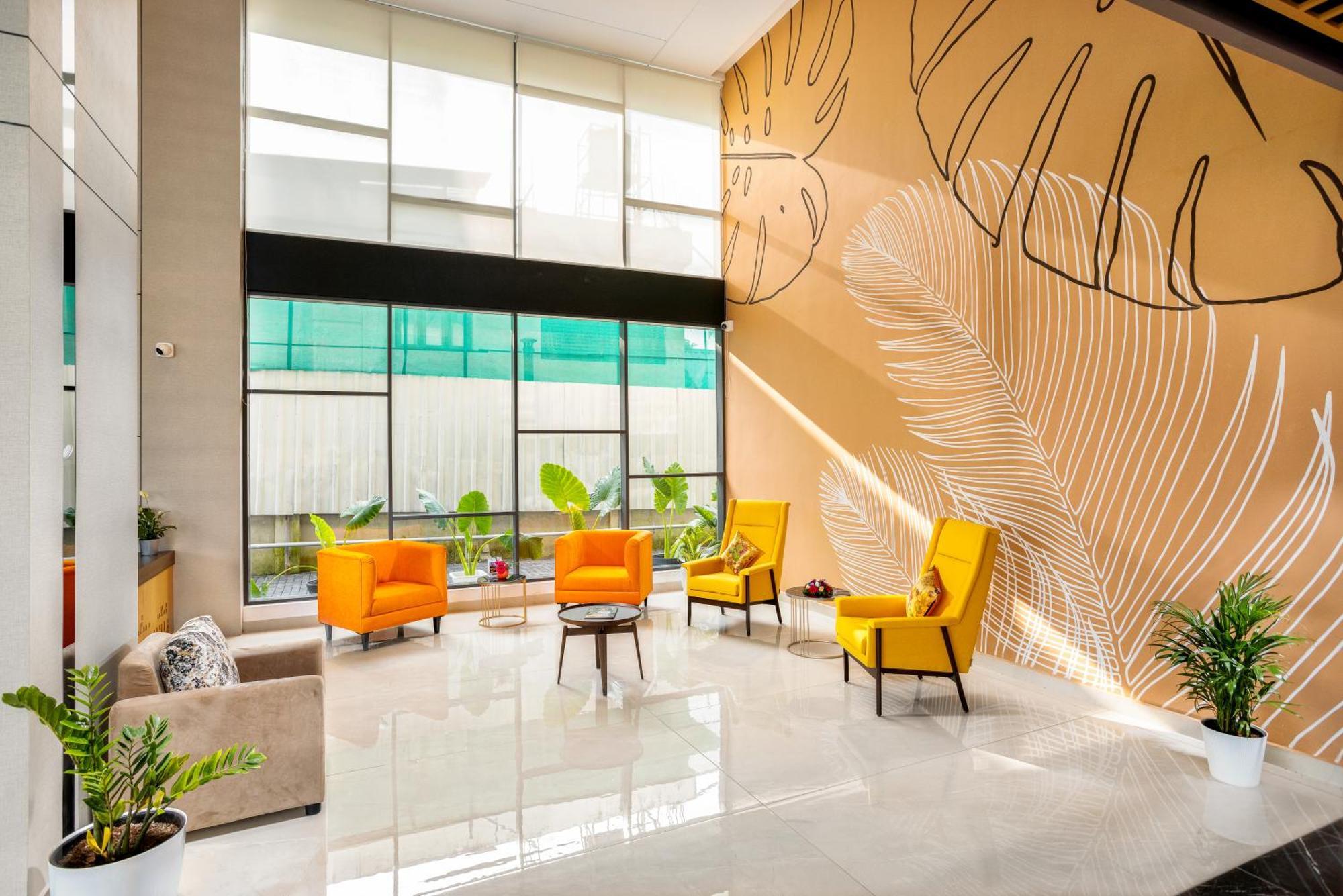 Presidency Airport Hotel Kochi エクステリア 写真